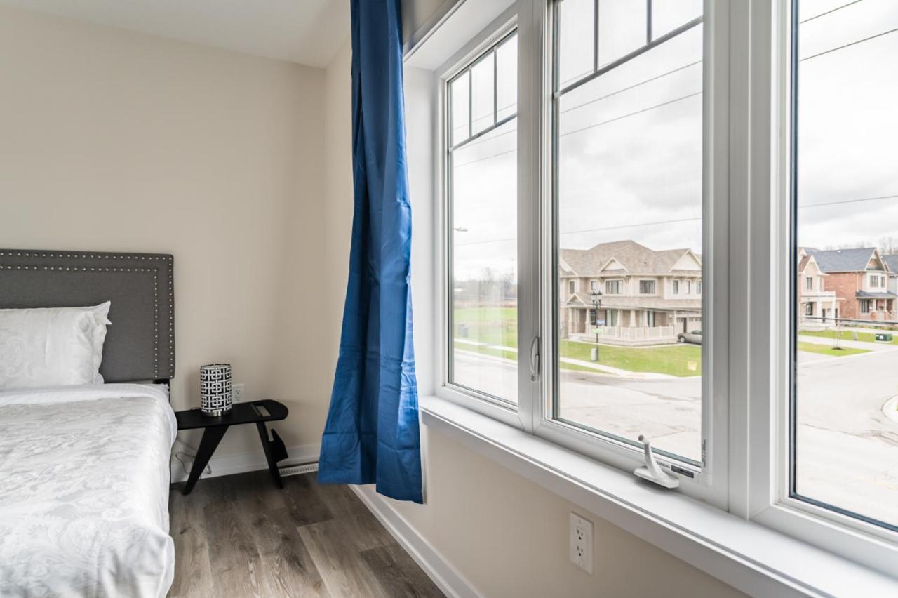 Villa Luxury Townhouse Close To Fairview Casino In Niagara Falls Extérieur photo