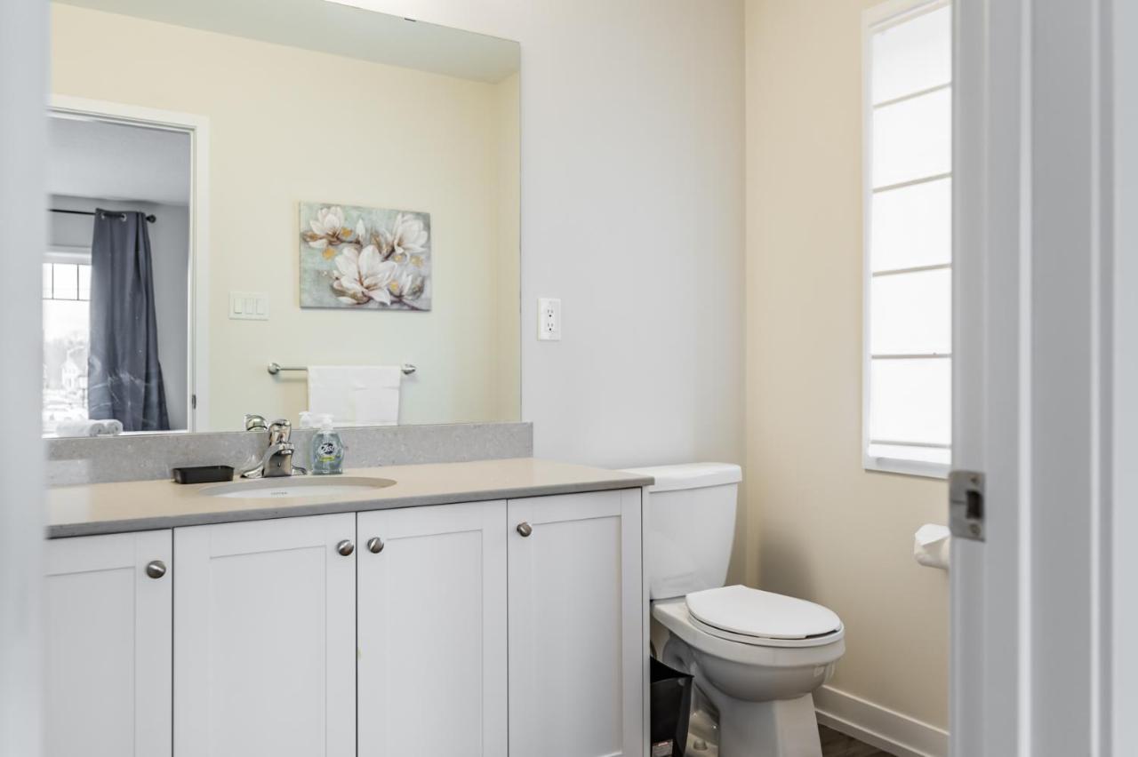 Villa Luxury Townhouse Close To Fairview Casino In Niagara Falls Extérieur photo