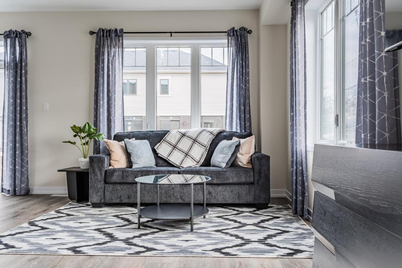 Villa Luxury Townhouse Close To Fairview Casino In Niagara Falls Extérieur photo