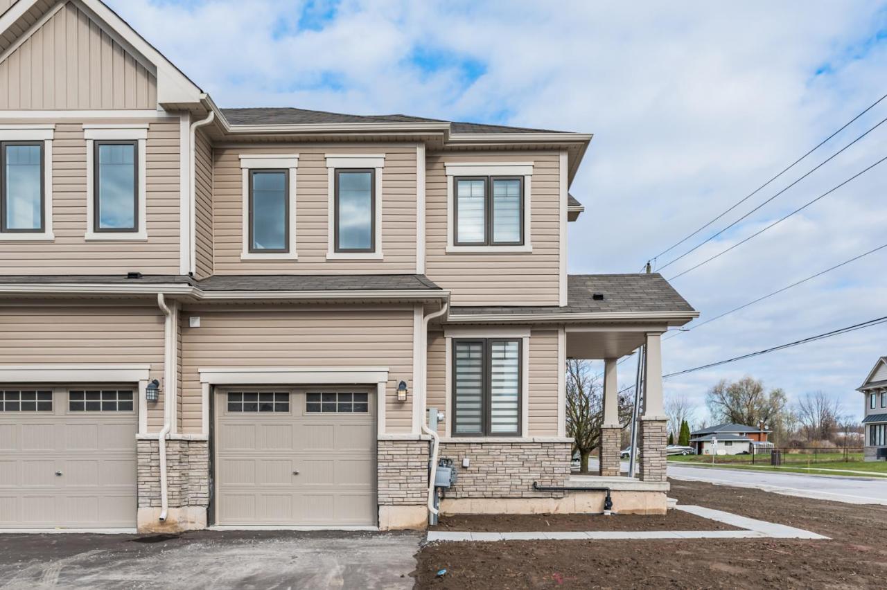Villa Luxury Townhouse Close To Fairview Casino In Niagara Falls Extérieur photo